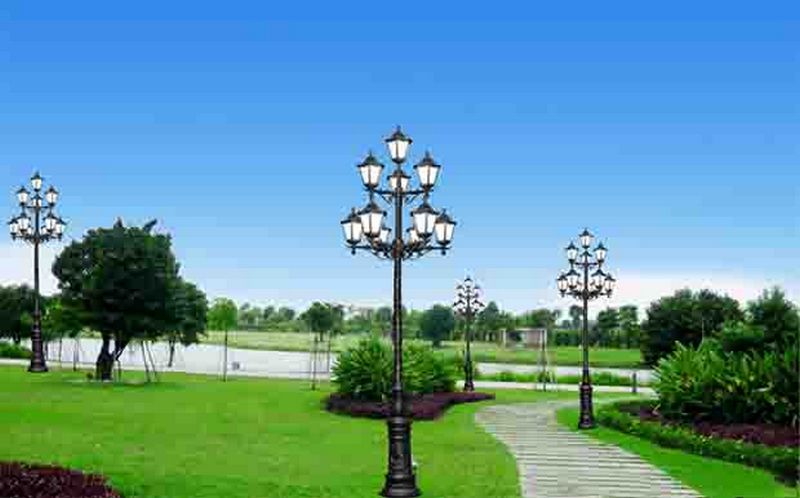 Những mẫu cột đèn sân vườn được ưa chuộng ở Đà Nẵng