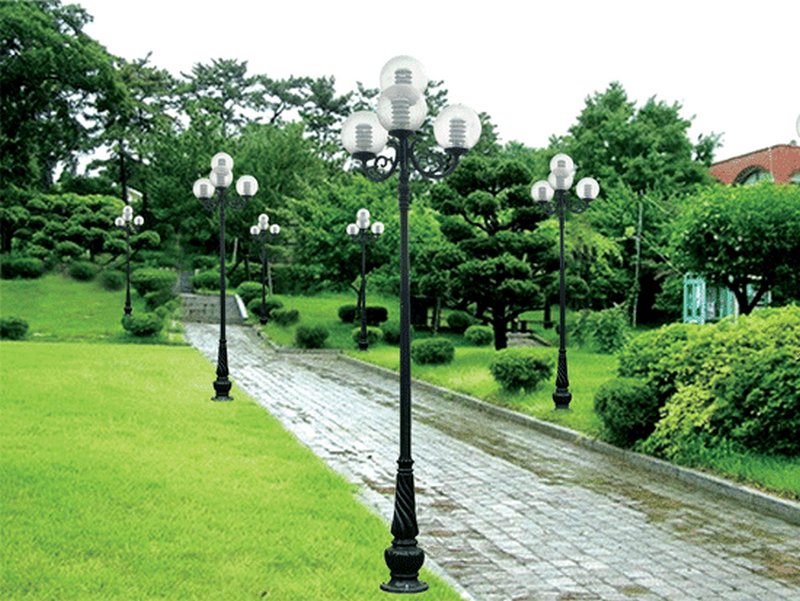 Lưu ý khi lắp đặt Trụ đèn pha cố định 4 bóng