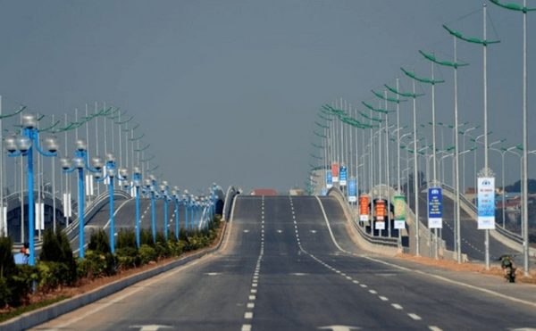 Trụ Đèn Chiếu Sáng tại Long An - Nét Đẹp và Hiện Đại