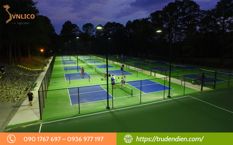 vnlico-dia-chi-cung-cap-tru-den-den-led-cho-san-pickleball